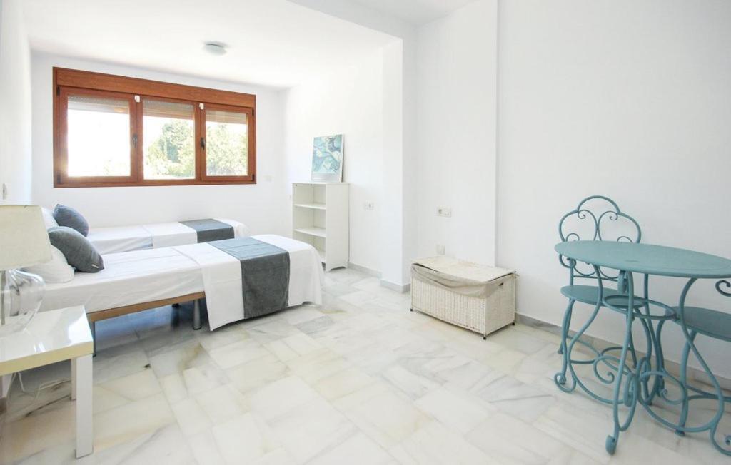 Penthouse On The Beachfront Estepona Exterior photo