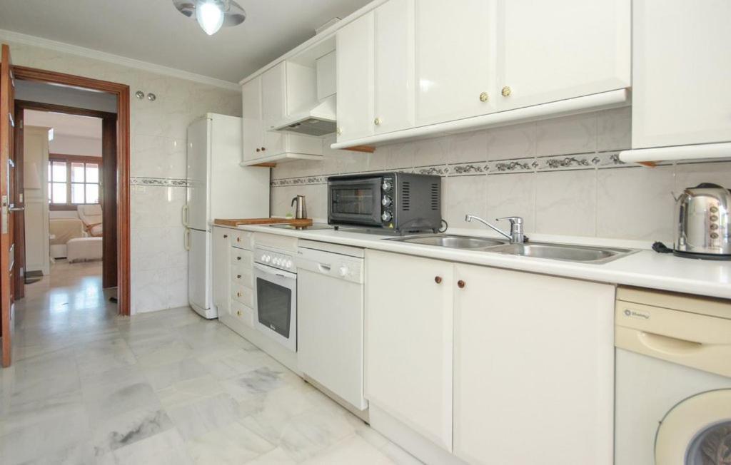 Penthouse On The Beachfront Estepona Exterior photo