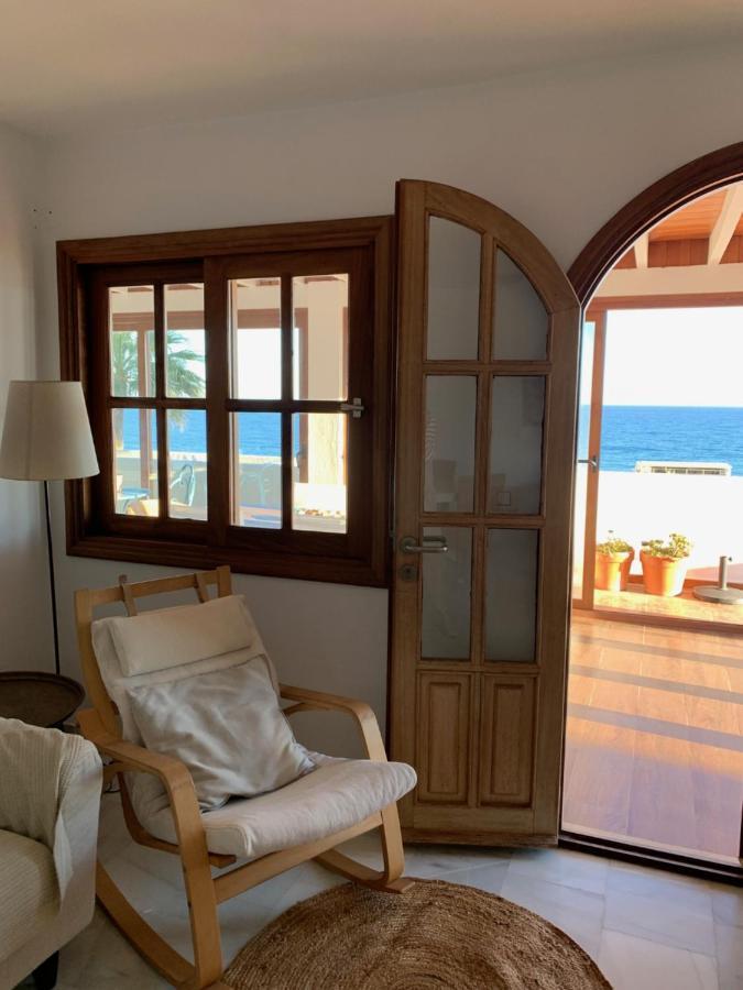 Penthouse On The Beachfront Estepona Exterior photo